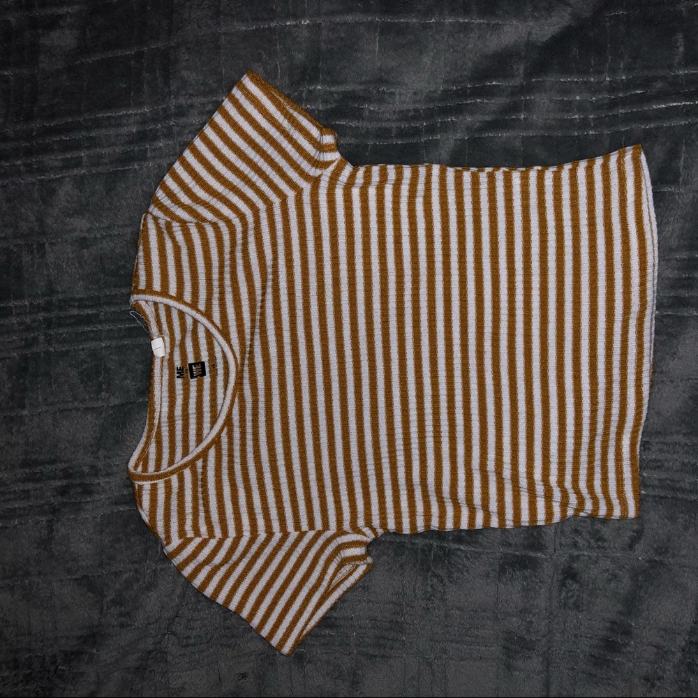 super cute and soft , striped pacsun t-shirt!